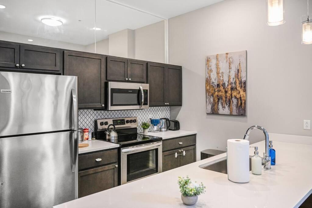 Heart Of Dt - Pool & Steam At Playhouse Square 315 Apartment Cleveland Exterior photo